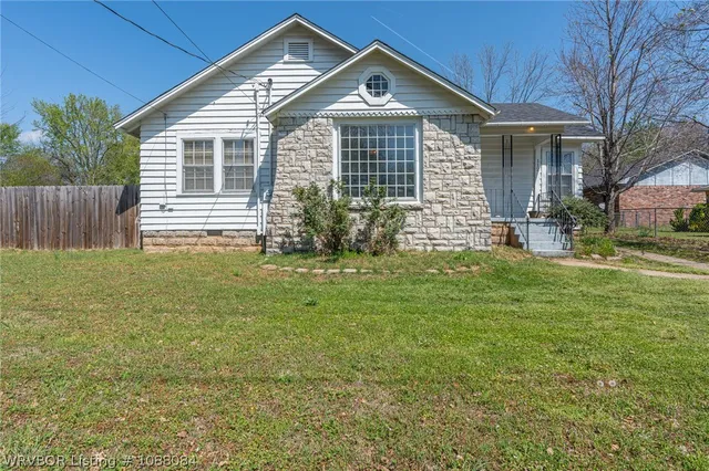 112 W  Atlanta St, Greenwood, AR 72936