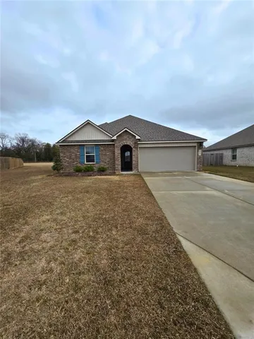 8024 Olde Town Ct, Alexandria, LA 71303