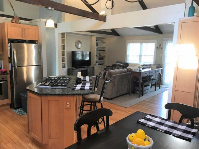 20 Olofson Dr Cataumet Ma 3 Bed 3 Bath Single Family Home 31 Photos Trulia
