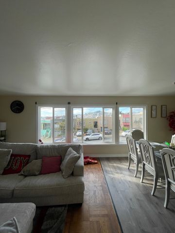 125 Prague St, San Francisco, CA 94112