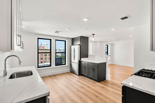 434 Massachusetts Ave #5-434-8, Cambridge, MA 02139