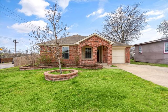 722 Seneca St, Garland, TX 75040