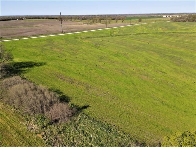 SW 300th Rd, Kingsville, MO 64061