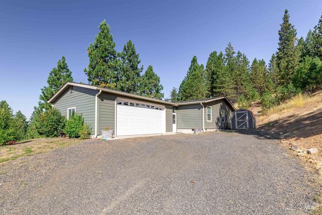 203 8th Ave, Deary, ID 83823
