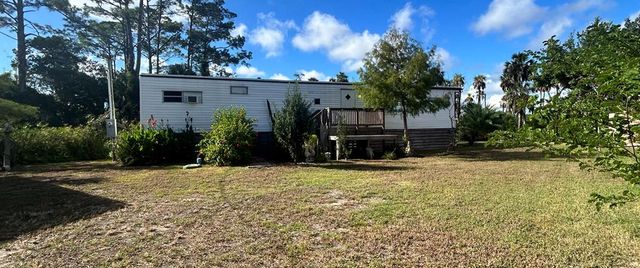 3 SE 861st Ave, Suwannee, FL 32692