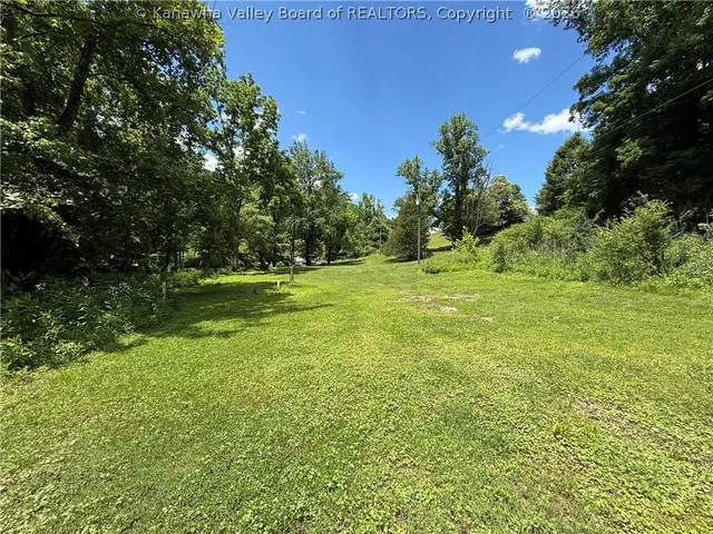 1215 County Highway 3/04, Danville, WV 25053