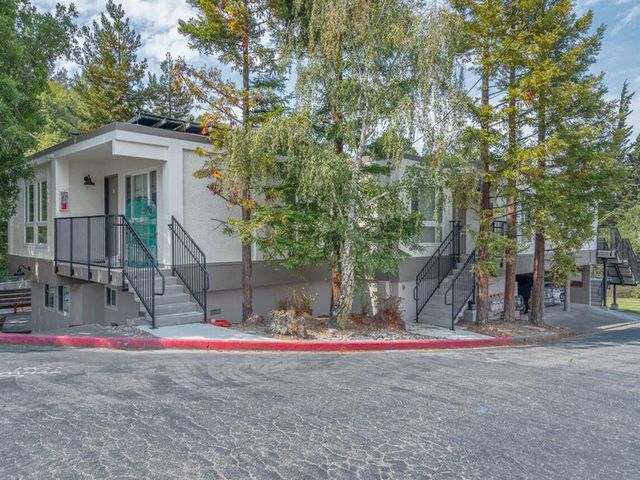 214 Villa Garden Dr #213C, Mill Valley, CA 94941