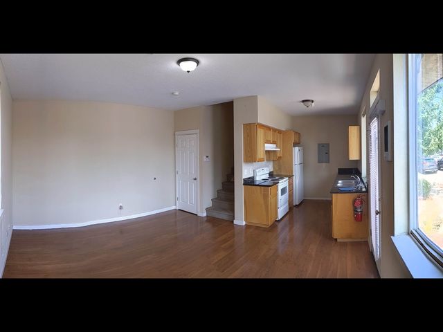 1864 Oak St #7, Eugene, OR 97401