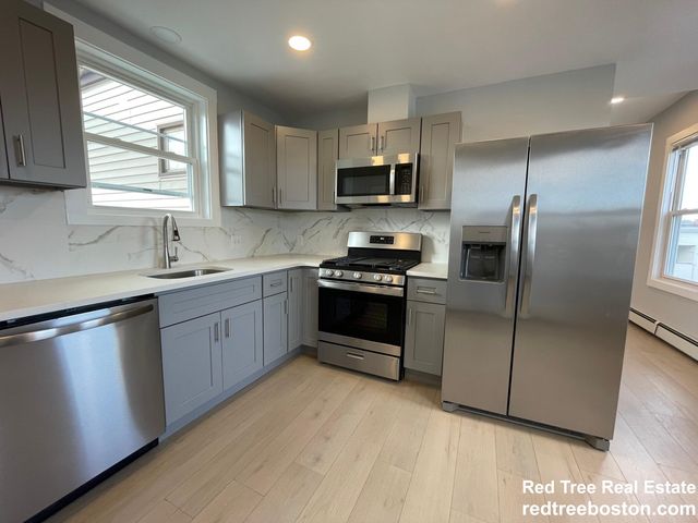 11 Pearl Ter  #3, Somerville, MA 02145