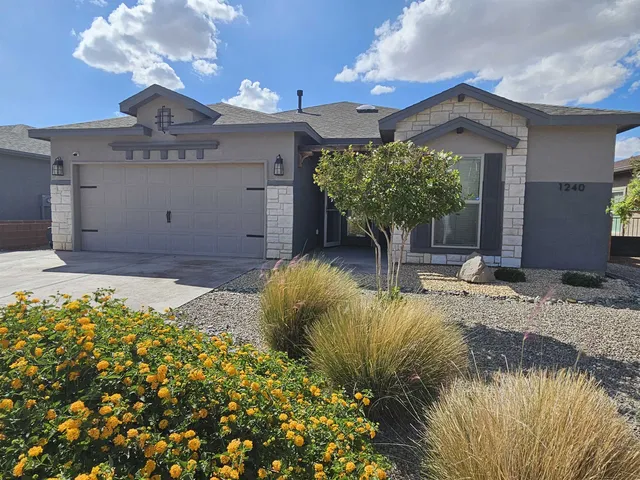 1240 San Carlos St, Alamogordo, NM 88310