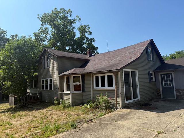 584 Leboeuf Trail Rd, Titusville, PA 16354