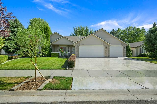 2833 E  Green Canyon Dr, Meridian, ID 83642
