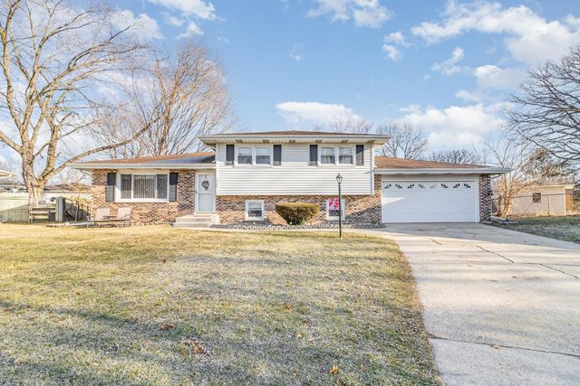 5366 Redwood Ave, Portage, IN 46368