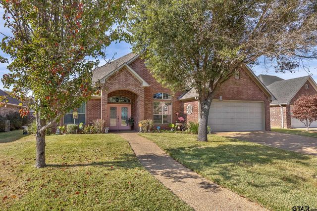 842 Carriage Dr, Tyler, TX 75703