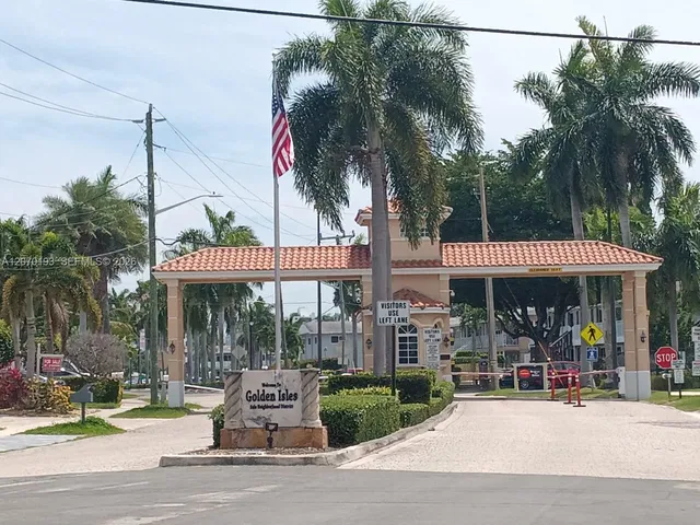 600 Layne Blvd #118, Hallandale, FL 33009
