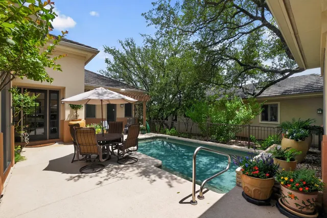 2305 Barton Creek Blvd #40, Austin, TX 78735