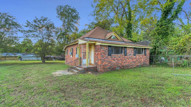 1717 Stanfiel St, Chattanooga, TN 37406