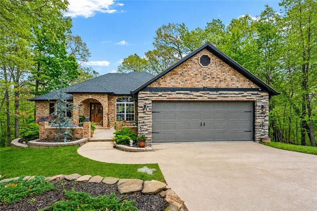 5 Lacock Ln, Bella Vista, AR 72714