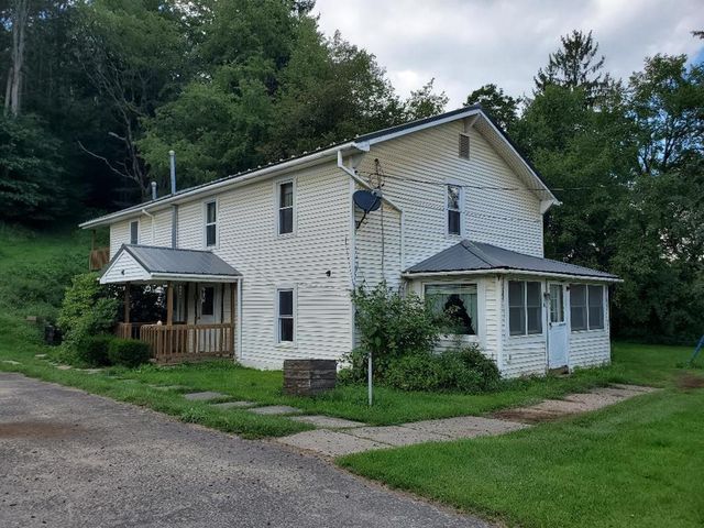 104 Dogtown Rd, Genesee, PA 16923