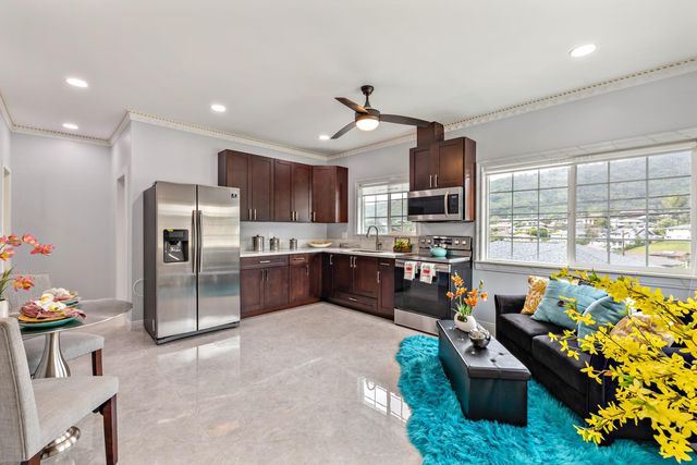 124 Laimi Rd, Honolulu, HI 96817