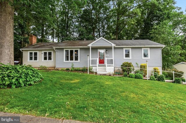 2956 Exeter Dr S, York, PA 17403