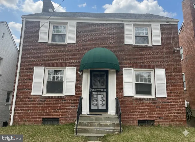 1605 Crittenden St NE, Washington, DC 20017