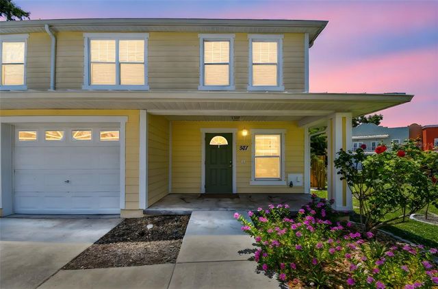 587 Shady Grove Dr, Dunedin, FL 34698