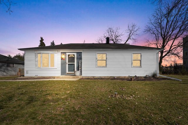W171S7374 Lannon DRIVE, Muskego, WI 53150