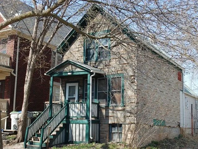 1116 E  Hamilton St, Milwaukee, WI 53202
