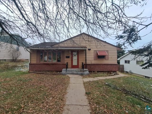 402 N  Norman Ave, Eveleth, MN 55734