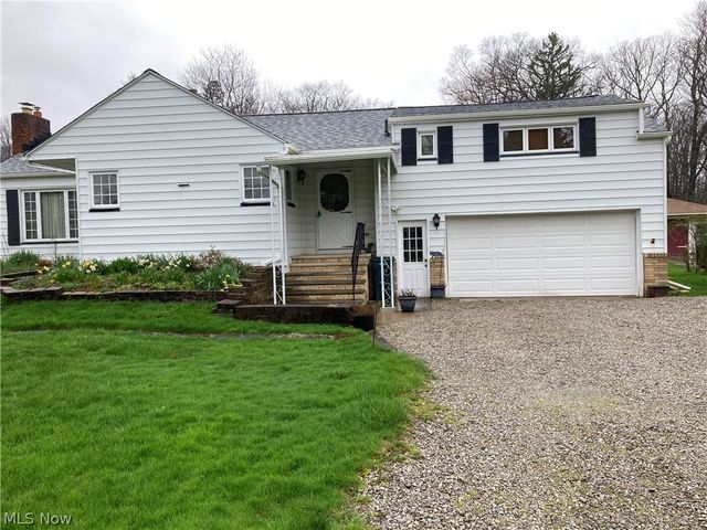 8310 Wyatt Rd, Broadview Heights, OH 44147