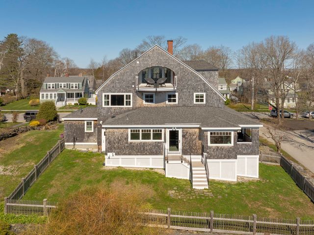 86 Loveitts Field Road, South Portland, ME 04106