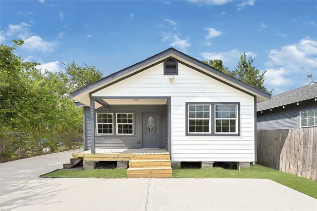 3501 Farmer St, Houston, TX 77020