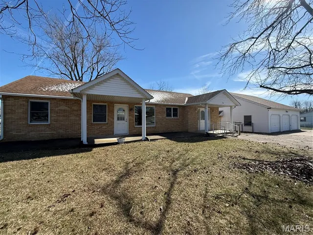 718 N  Sturgeon St, Montgomery City, MO 63361