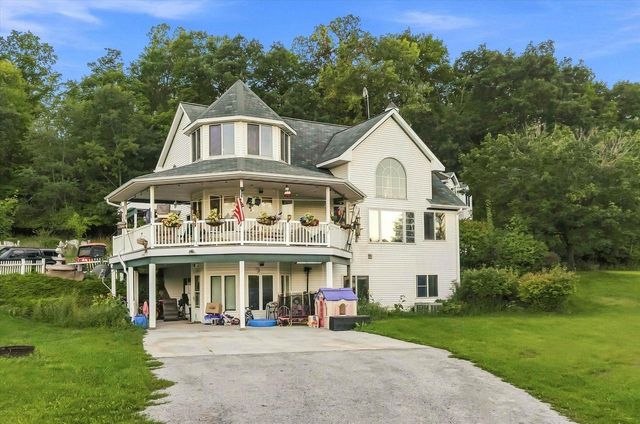 N3050 County Road S, Cascade, WI 53011