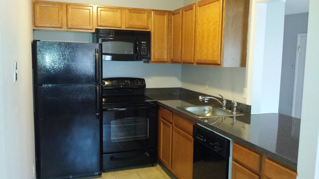 85 Lawrence Rd #PCM-E125, Broomall, PA 19008