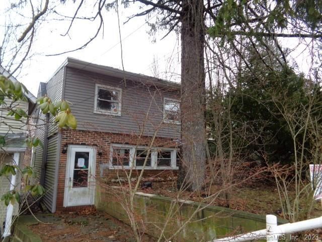 11 Winter Ave, Deep River, CT 06417