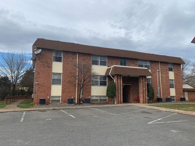 4995 S  Amherst Hwy #201, Madison Heights, VA 24572