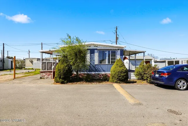 2700 Fruitvale Blvd #40, Yakima, WA 98902