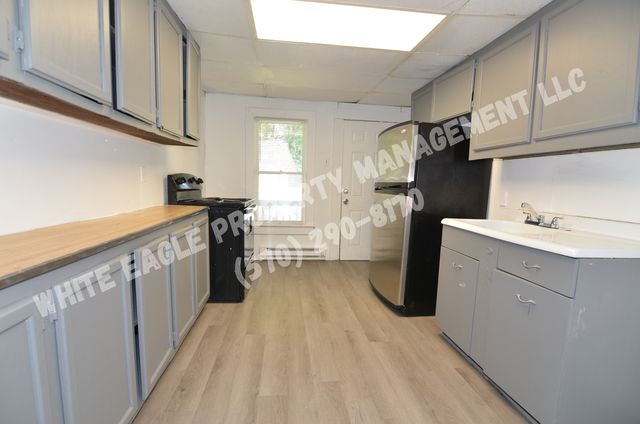 38 Belmont St #2N, Carbondale, PA 18407