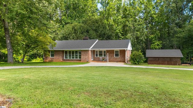 115 Kingston Dr, Laurens, SC 29360
