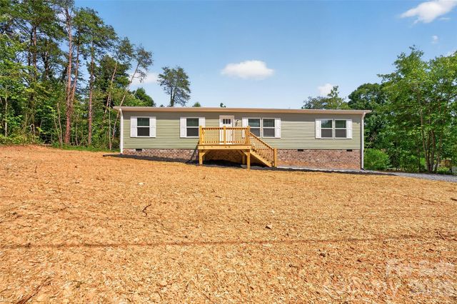 4279 Bivens Dr, Morganton, NC 28655
