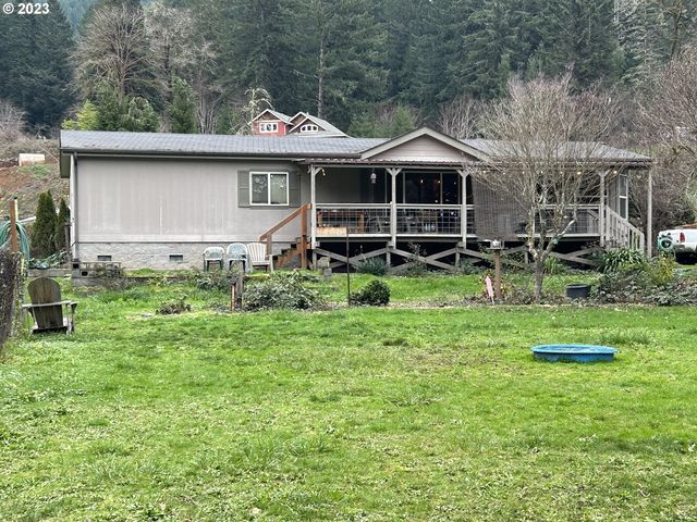 200 Settlers Ct, Elkton, OR 97436