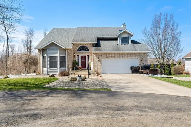3151 Edinburg Ave NW, Canton, OH 44708
