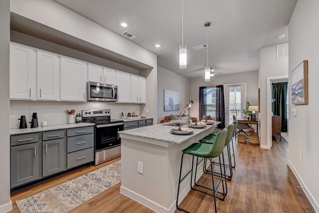 3615 Texas Heritage Pkwy #1403, Katy, TX 77494