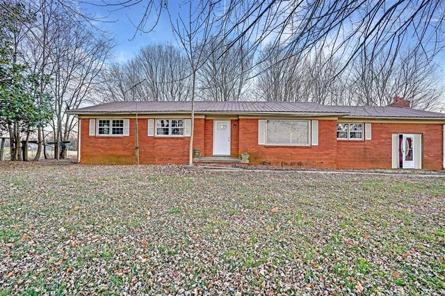 889 Prices Mill Rd, Adairville, KY 42202