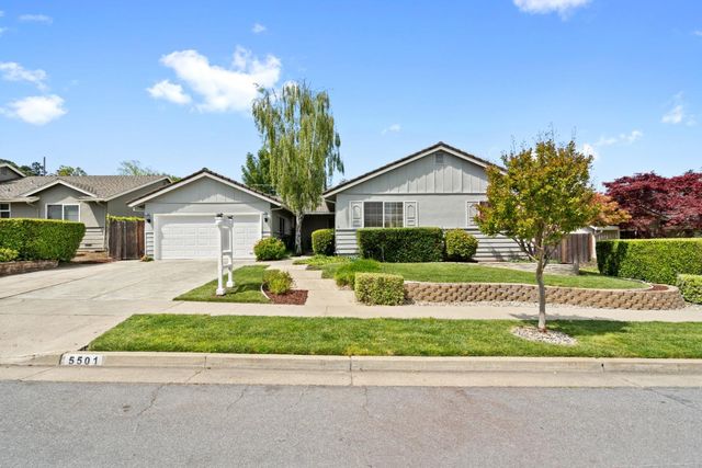 5501 Blossom Acres Dr, San Jose, CA 95124