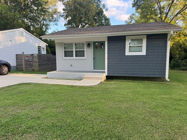 1112 Hightower St, Raleigh, NC 27610