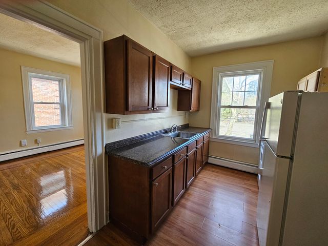 208 Sherman Ave  #B4, New Haven, CT 06511