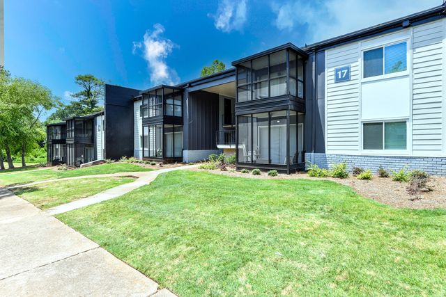 1885 Harper Dr #2-H, Morrow, GA 30260